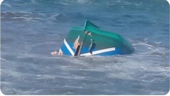 إنقاذ بحارين بعد انقلاب قارب صيد في أصيلة والبحث مستمر عن مفقود