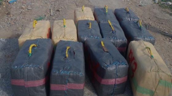 العرائش.. إحباط عملية تهريب دولية وحجز طنين ونصف من الحشيش وضبط زورق مطاطي سريع