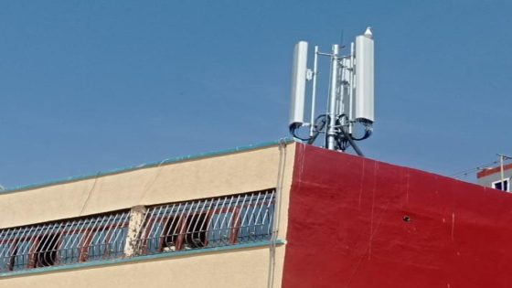 سكان حي سوق الإشارة شارع طيب المتنبي يطالبون بإزالة عمود “ريزو” بسبب المخاطر الصحية المحتملة