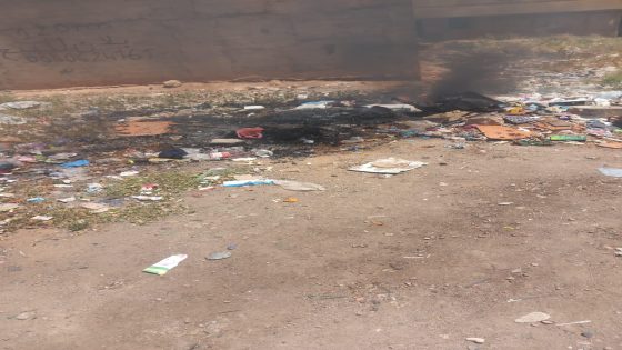 حي الحسني الوفاق بوجدة يختنق تحت وطأة الأزبال والدخان