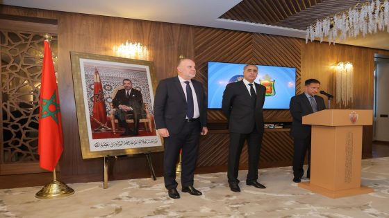 حموشي يستقبل وفداً رفيعاً من الحرس المدني الإسباني.. أوسمة إسبانية لقيادات أمنية مغربية تقديراً لشراكة استثنائية