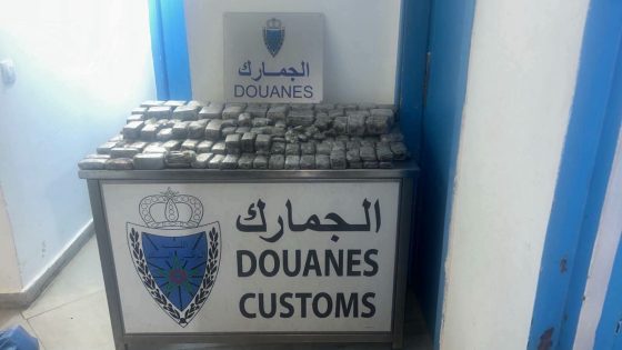 توقيف جزائري بجنسية فرنسية بباب سبتة المحتلة وحجز 74,7 كيلوغراما من مخدر الشيرا داخل سيارته